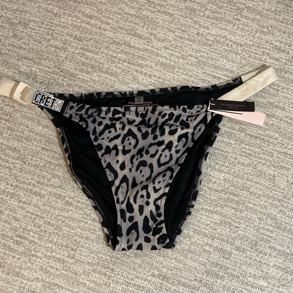 Victoria's Secret  Leopard Print Bottoms XL